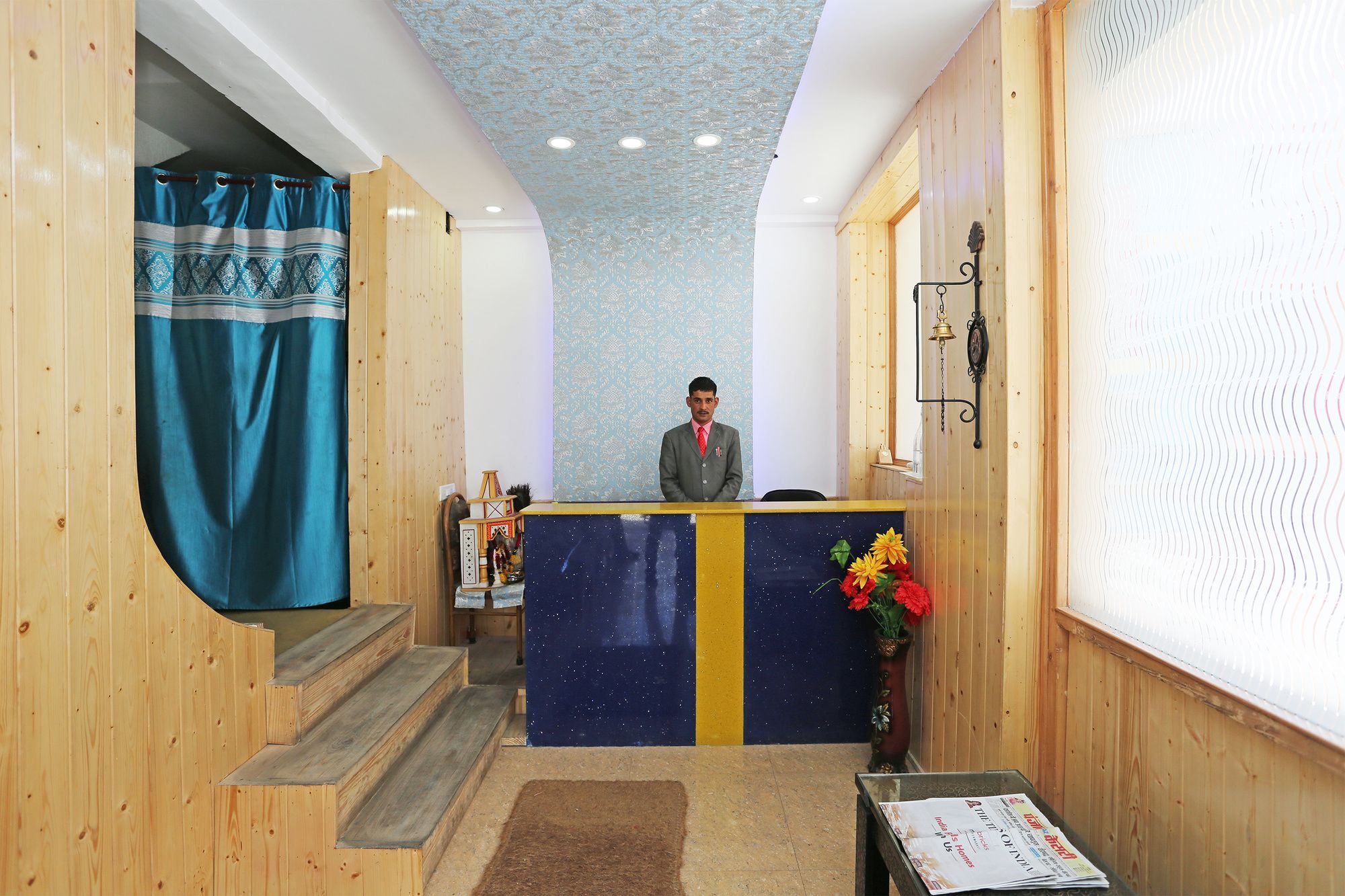 Oyo 9912 Hotel Rock Sea Manāli Екстериор снимка